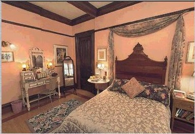 Paige and Prue's room